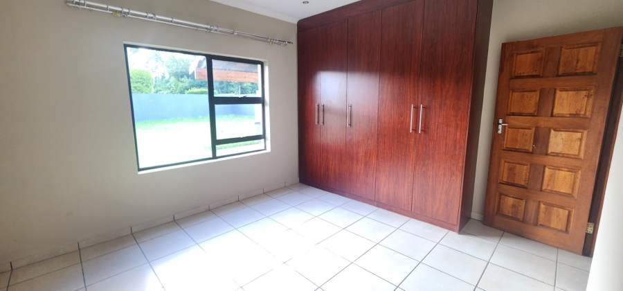 To Let 4 Bedroom Property for Rent in Stone Ridge Gauteng