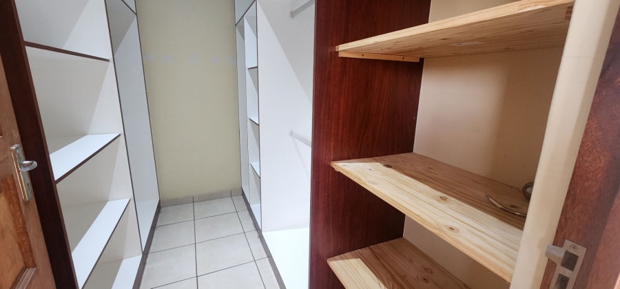 To Let 4 Bedroom Property for Rent in Stone Ridge Gauteng