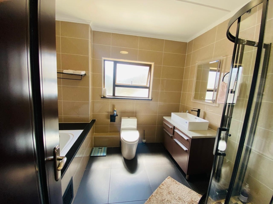 3 Bedroom Property for Sale in Carlswald Estate Gauteng