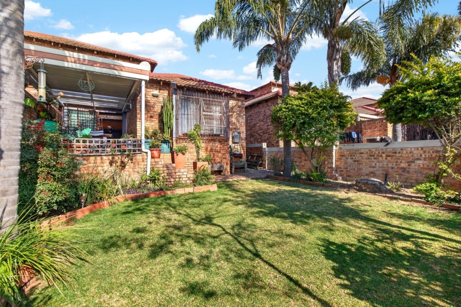 3 Bedroom Property for Sale in Allens Nek Gauteng
