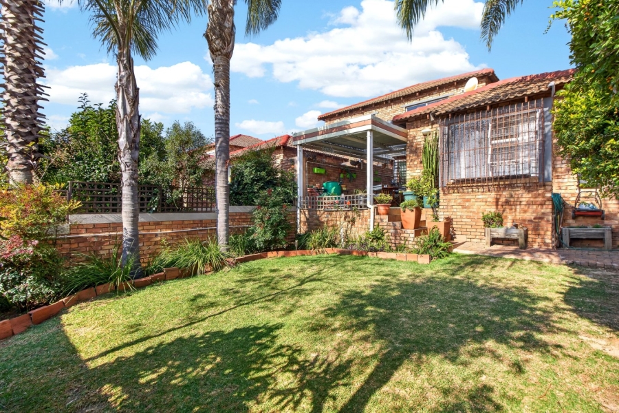 3 Bedroom Property for Sale in Allens Nek Gauteng