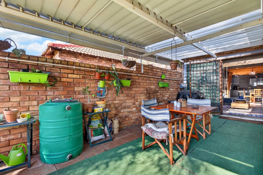 3 Bedroom Property for Sale in Allens Nek Gauteng