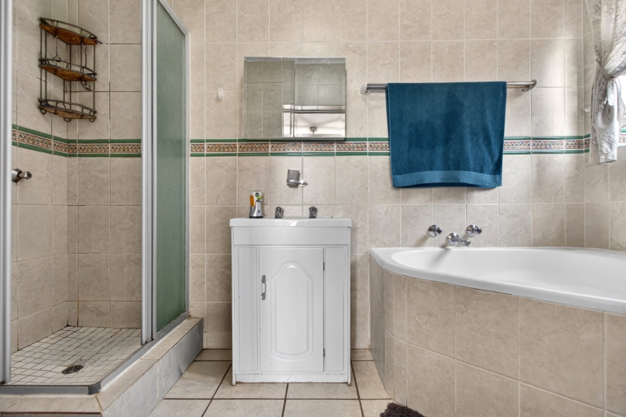 3 Bedroom Property for Sale in Allens Nek Gauteng