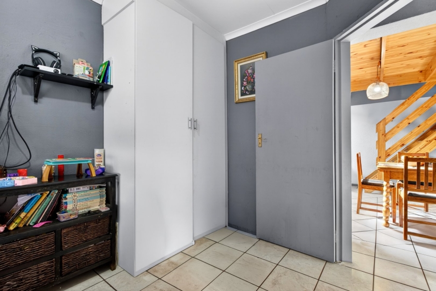3 Bedroom Property for Sale in Allens Nek Gauteng
