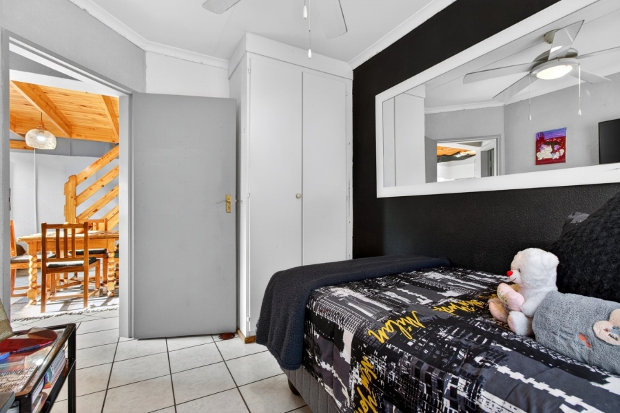 3 Bedroom Property for Sale in Allens Nek Gauteng