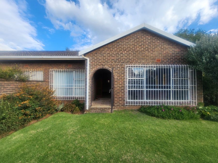4 Bedroom Property for Sale in Petersfield Gauteng