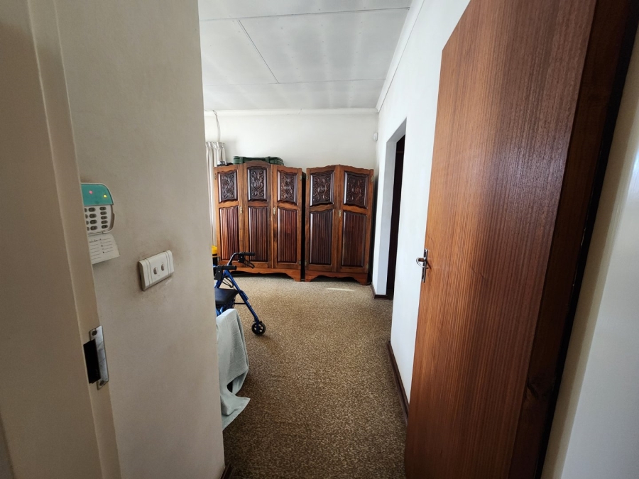 4 Bedroom Property for Sale in Petersfield Gauteng