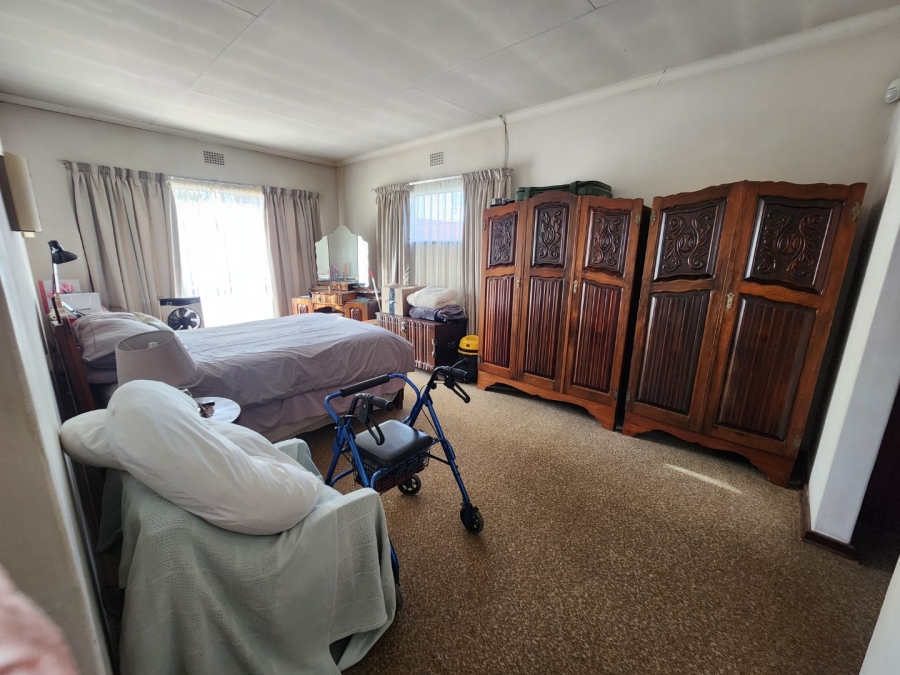 4 Bedroom Property for Sale in Petersfield Gauteng