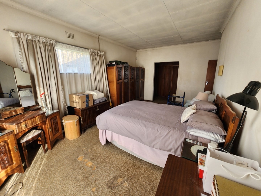 4 Bedroom Property for Sale in Petersfield Gauteng