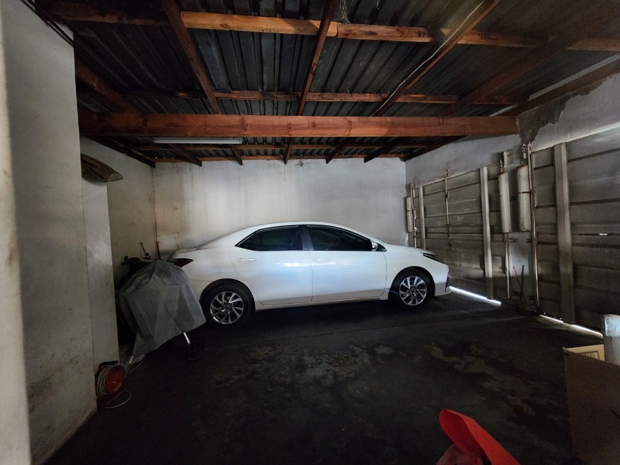 4 Bedroom Property for Sale in Petersfield Gauteng