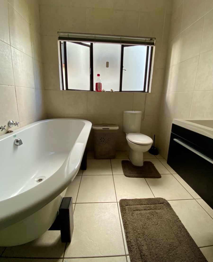 2 Bedroom Property for Sale in Acacia Gauteng