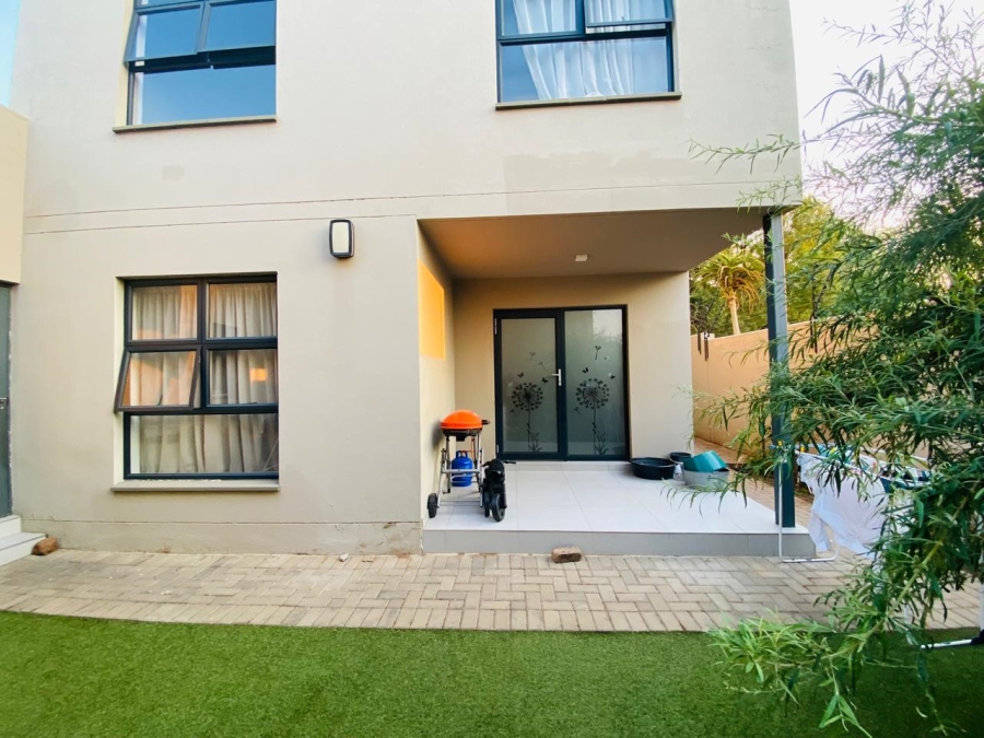 3 Bedroom Property for Sale in Equestria Gauteng