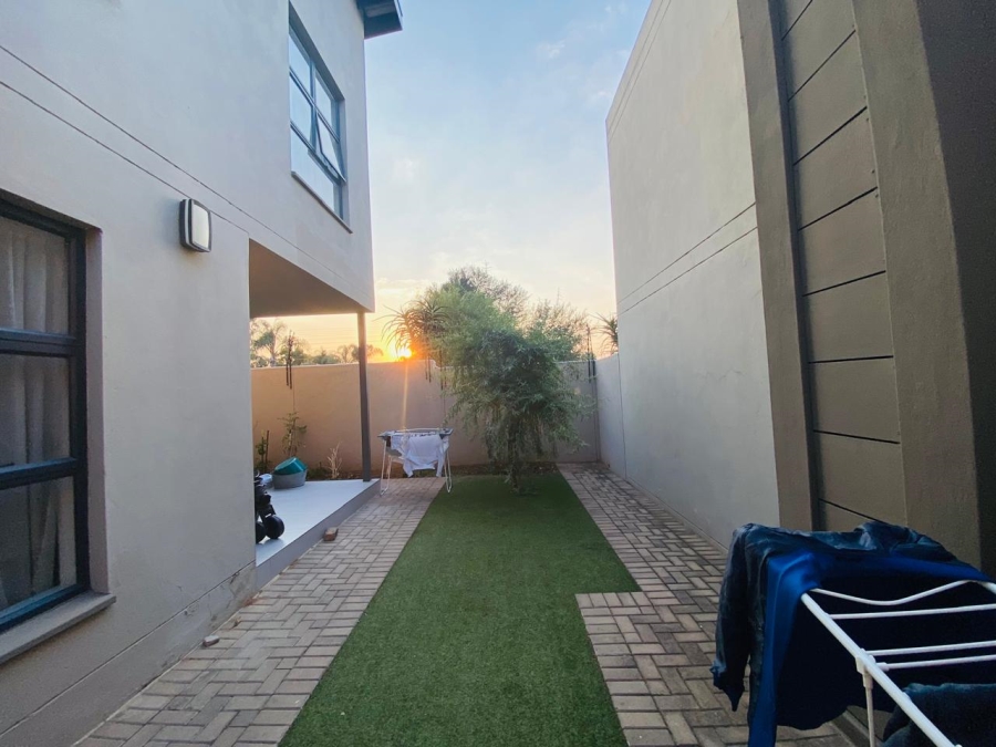 3 Bedroom Property for Sale in Equestria Gauteng