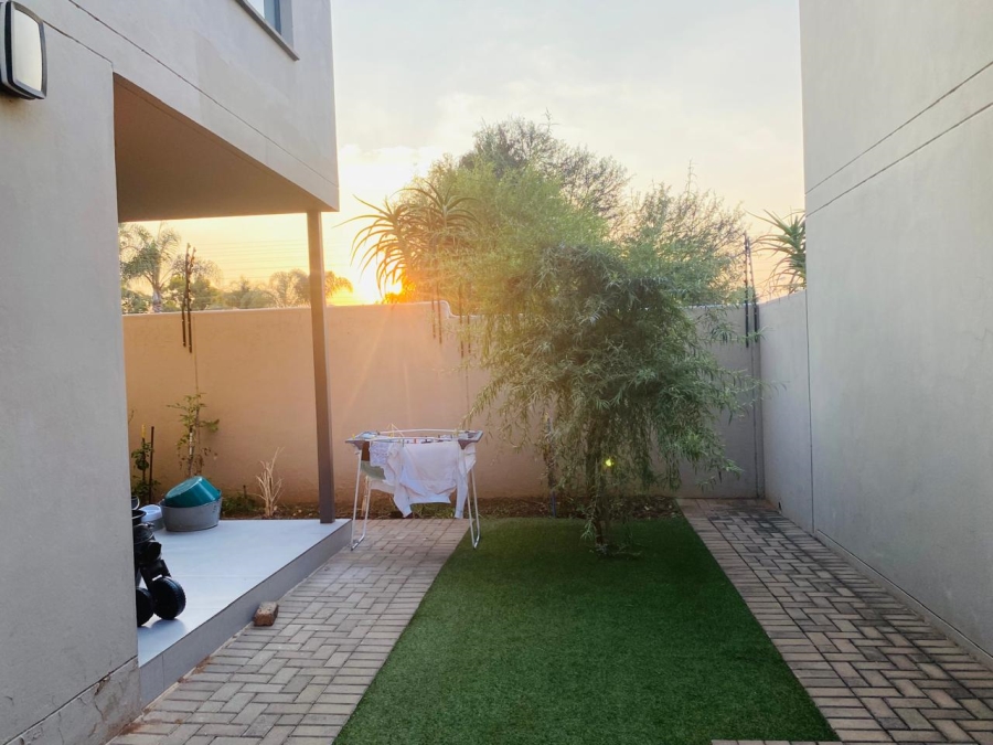 3 Bedroom Property for Sale in Equestria Gauteng