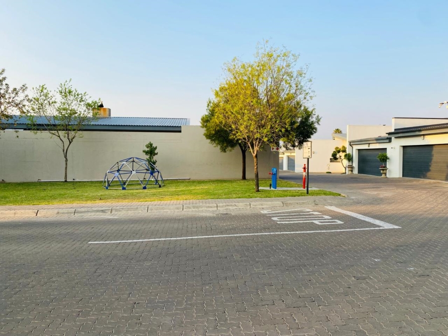 3 Bedroom Property for Sale in Equestria Gauteng