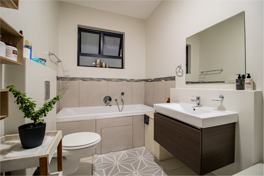 1 Bedroom Property for Sale in Kensington Gauteng
