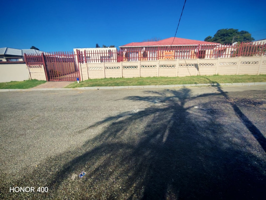 14 Bedroom Property for Sale in South Hills Gauteng