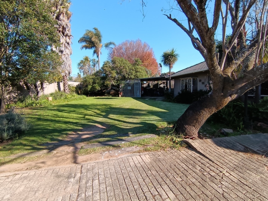 4 Bedroom Property for Sale in Allen Grove Gauteng