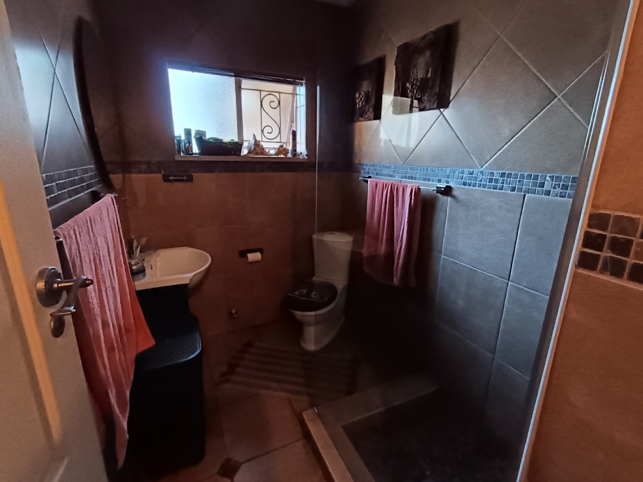 4 Bedroom Property for Sale in Allen Grove Gauteng