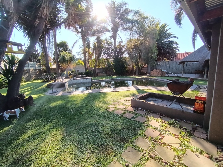 4 Bedroom Property for Sale in Allen Grove Gauteng