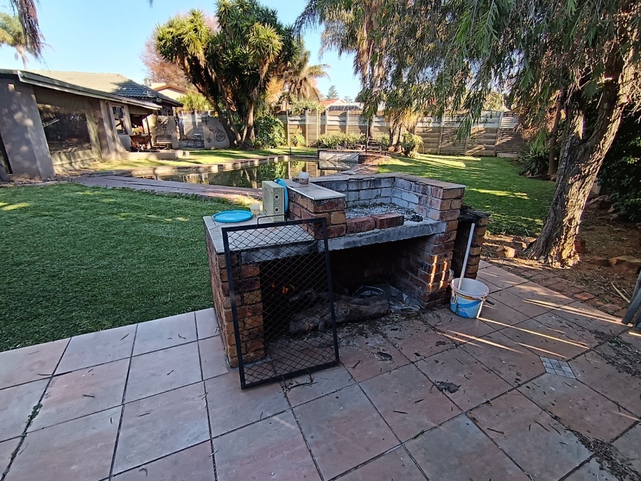 4 Bedroom Property for Sale in Allen Grove Gauteng