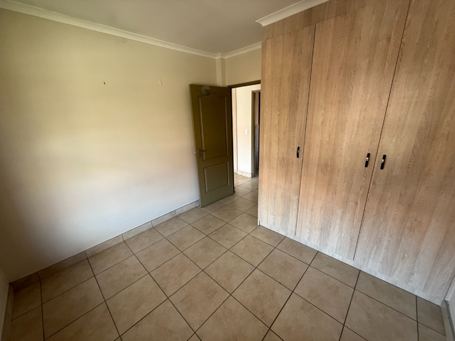 To Let 2 Bedroom Property for Rent in Eldoraigne Gauteng