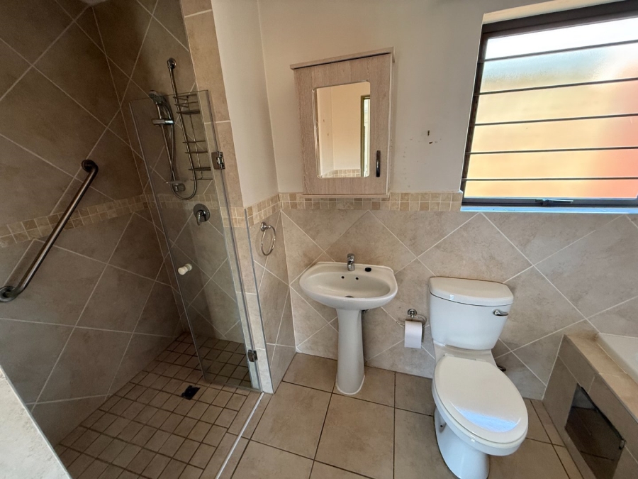 To Let 2 Bedroom Property for Rent in Eldoraigne Gauteng