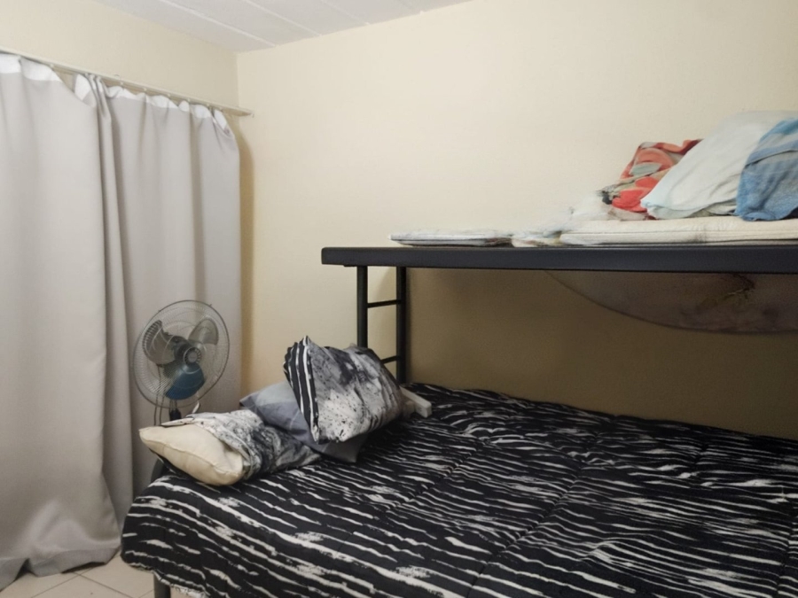 2 Bedroom Property for Sale in Helderkruin Gauteng