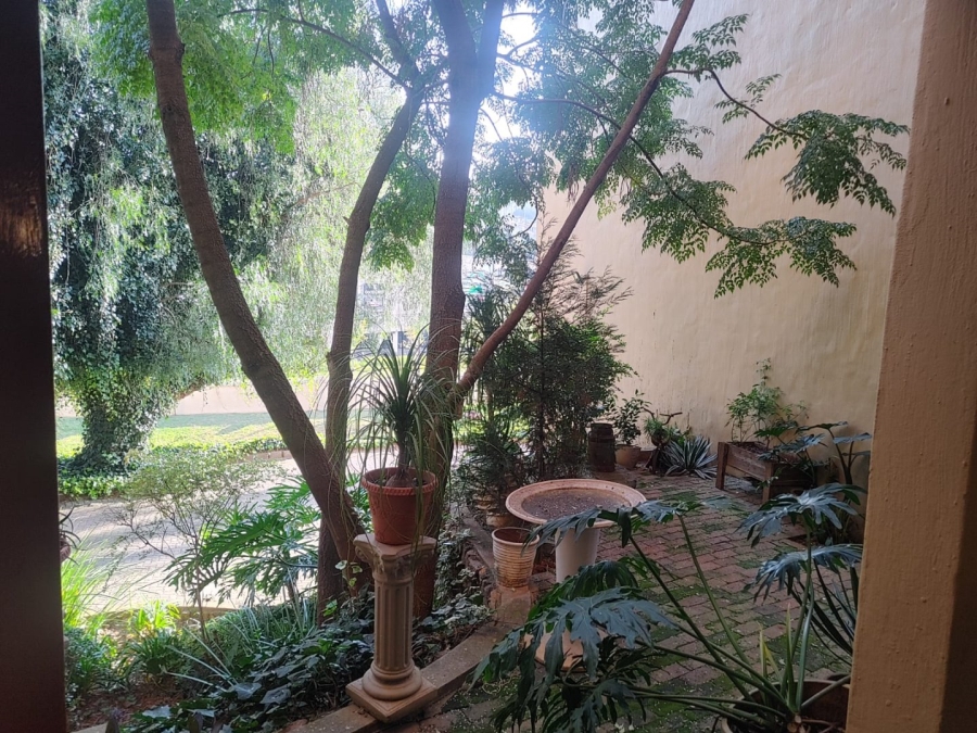 2 Bedroom Property for Sale in Helderkruin Gauteng