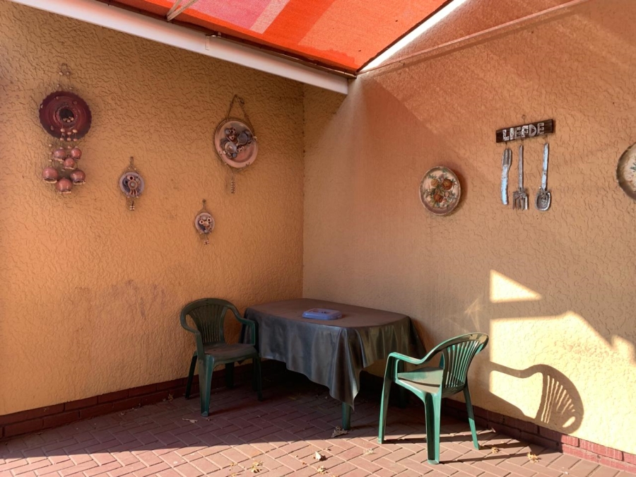 2 Bedroom Property for Sale in Vanderbijlpark CW 3 Gauteng