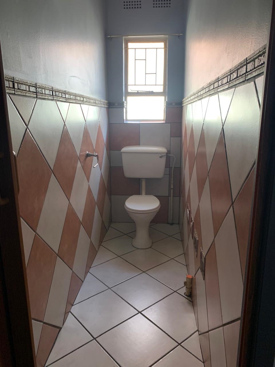 2 Bedroom Property for Sale in Vanderbijlpark CW 3 Gauteng