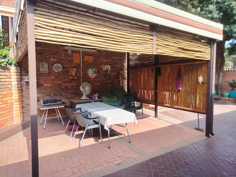 4 Bedroom Property for Sale in Silverton Gauteng