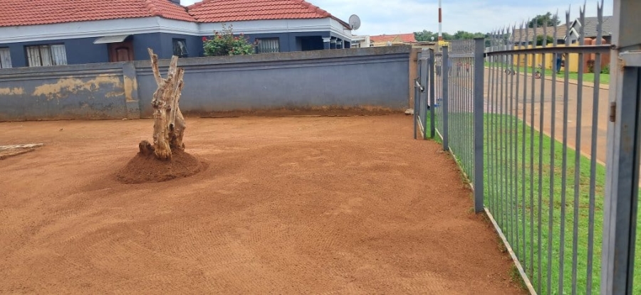 3 Bedroom Property for Sale in Vosloorus Ext 2 Gauteng