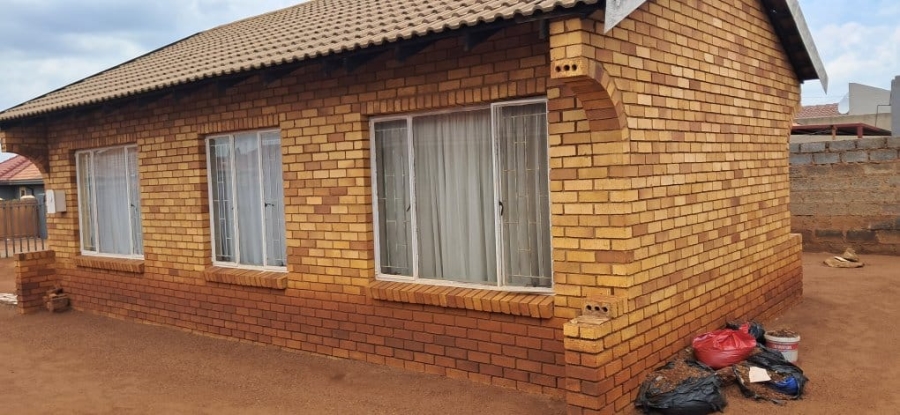 3 Bedroom Property for Sale in Vosloorus Ext 2 Gauteng