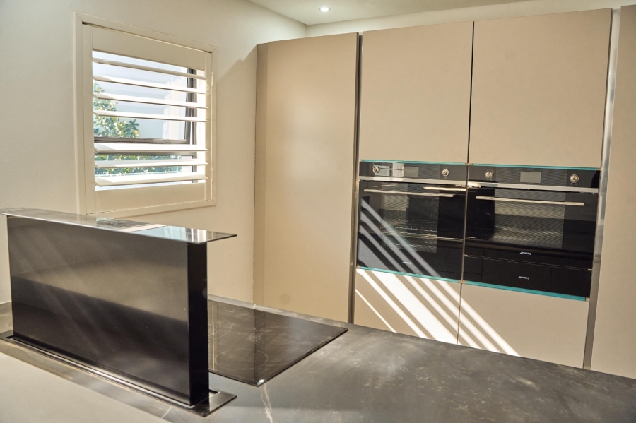To Let 4 Bedroom Property for Rent in Fourways Gauteng