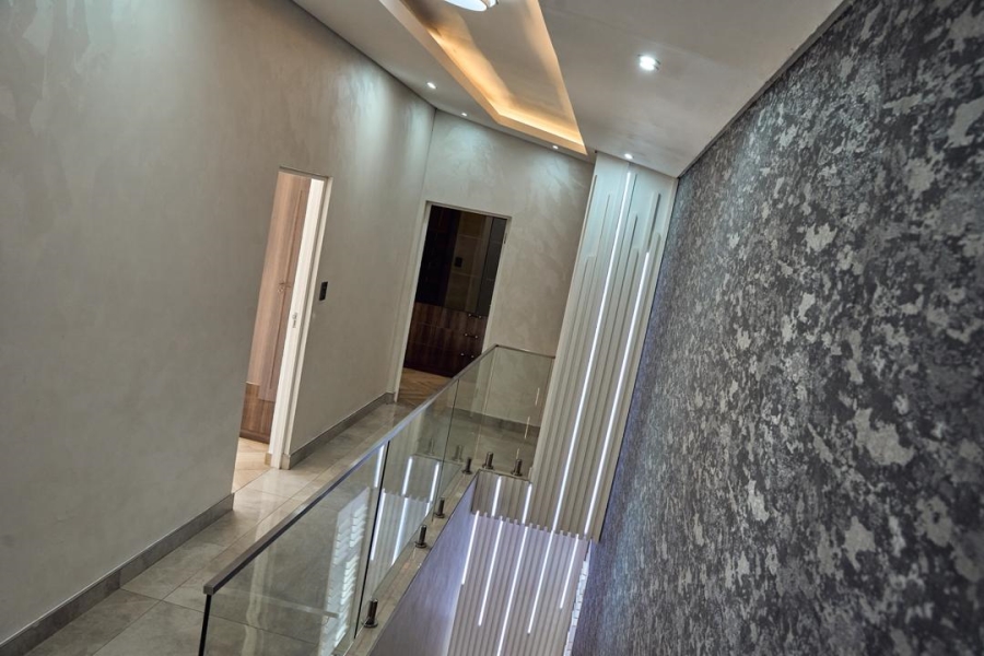 To Let 4 Bedroom Property for Rent in Fourways Gauteng