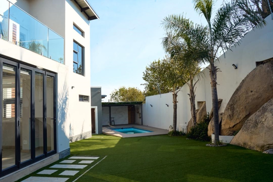 To Let 4 Bedroom Property for Rent in Fourways Gauteng
