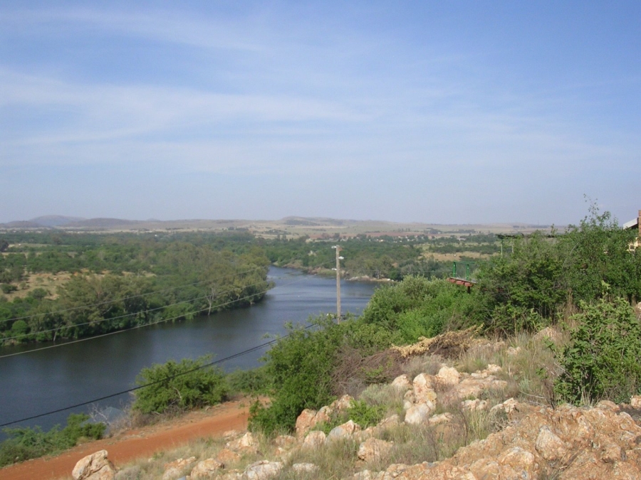 Commercial Property for Sale in Vaaloewer Gauteng