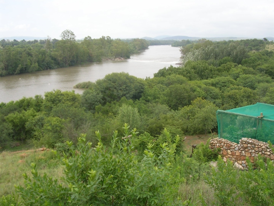 Commercial Property for Sale in Vaaloewer Gauteng