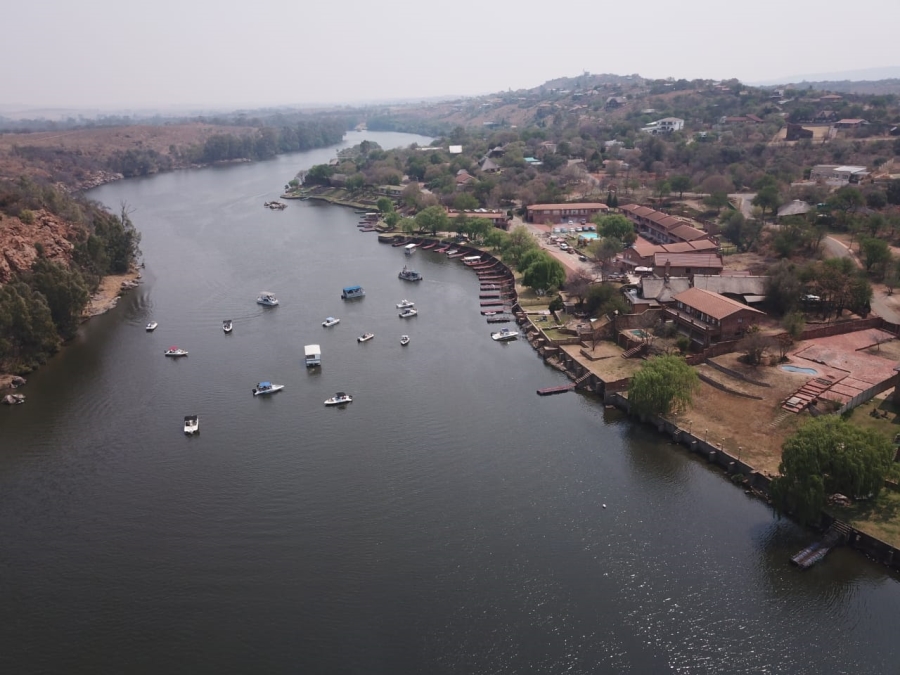 Commercial Property for Sale in Vaaloewer Gauteng