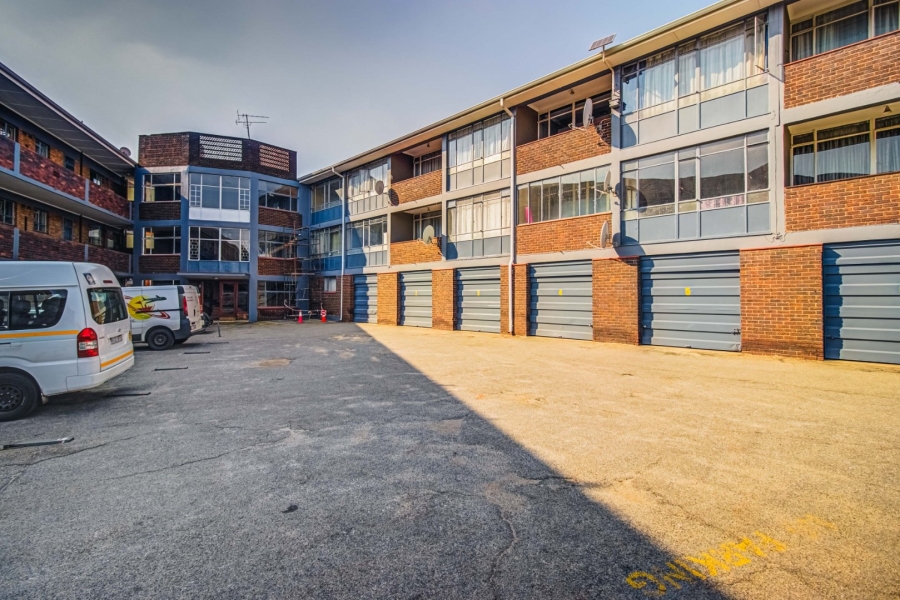 1 Bedroom Property for Sale in Rhodesfield Gauteng