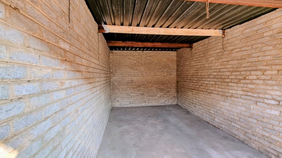 2 Bedroom Property for Sale in Three Rivers Gauteng