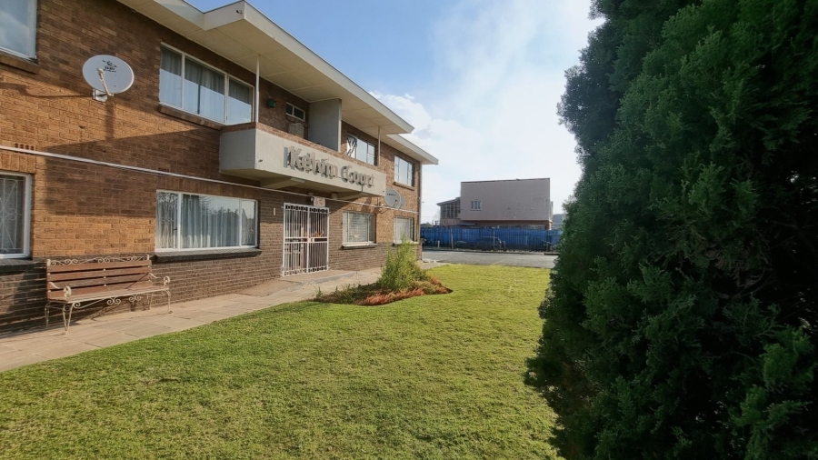 2 Bedroom Property for Sale in Three Rivers Gauteng