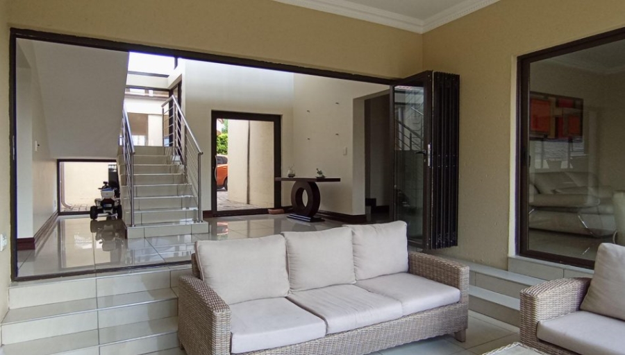 4 Bedroom Property for Sale in Blue Valley Golf Estate Gauteng