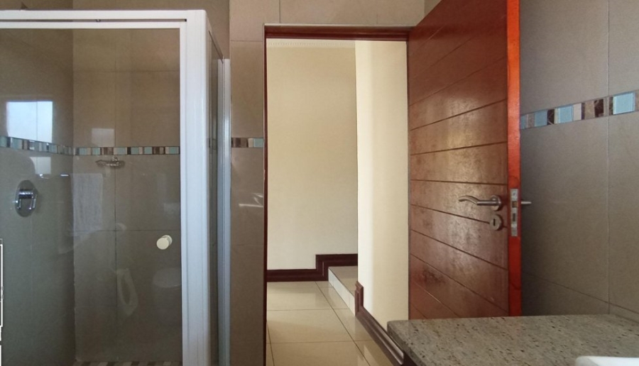 4 Bedroom Property for Sale in Blue Valley Golf Estate Gauteng