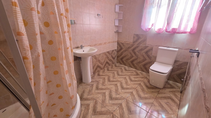 To Let 3 Bedroom Property for Rent in Erasmia Gauteng