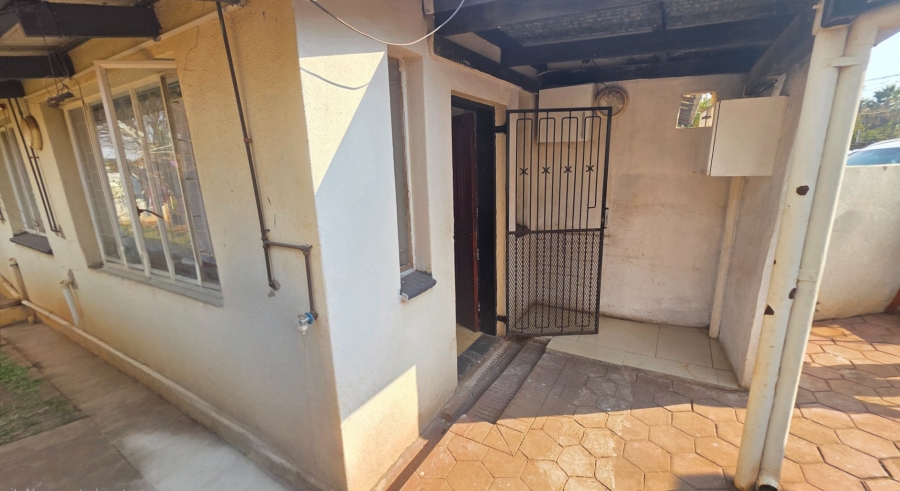 To Let 3 Bedroom Property for Rent in Erasmia Gauteng