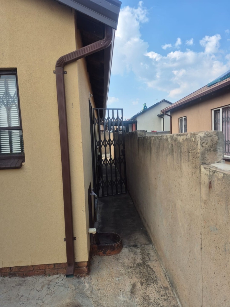 To Let 3 Bedroom Property for Rent in Soshanguve East Ext 5 Gauteng