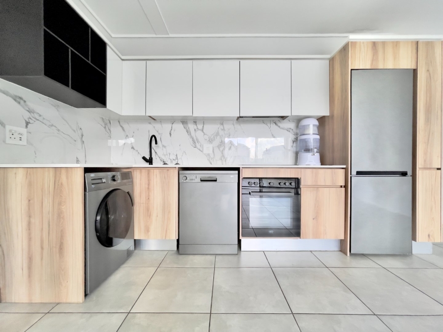 To Let 1 Bedroom Property for Rent in Waterfall Gauteng
