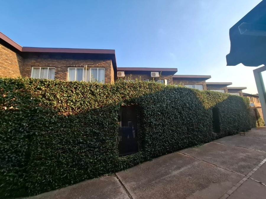 To Let 3 Bedroom Property for Rent in Pretoria North Gauteng